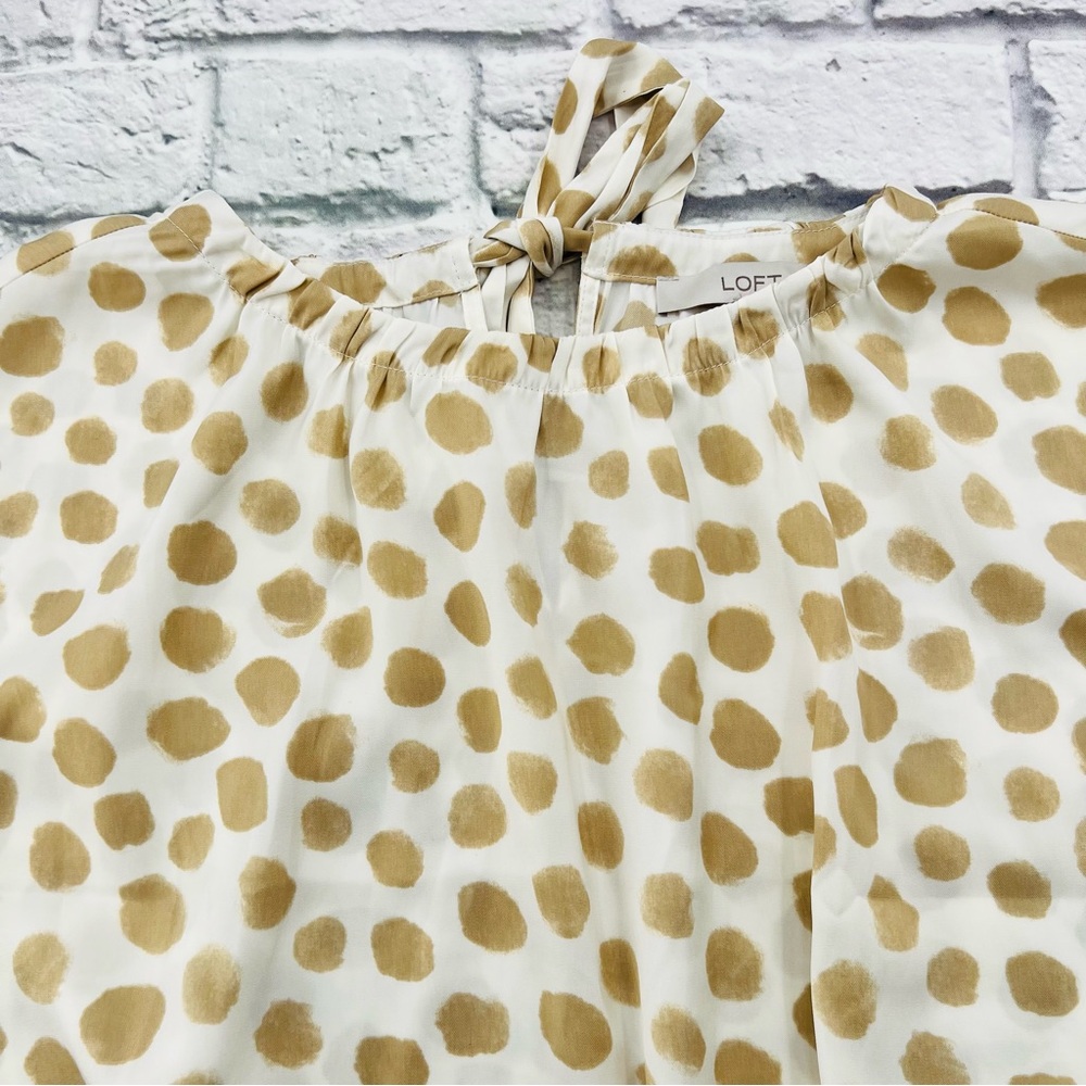 LOFT Polka Dot Shirt Blouse Womans Size XS White Tan Sleeveless Crop - Picture 2 of 7